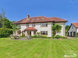 Rear- click for photo gallery